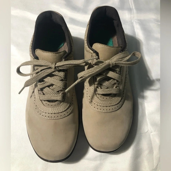 S.A.S Shoes - 2 Pairs.  S.A.S. Walk Easy Shoes, Sage and Chocolate Nubuck (6.5)